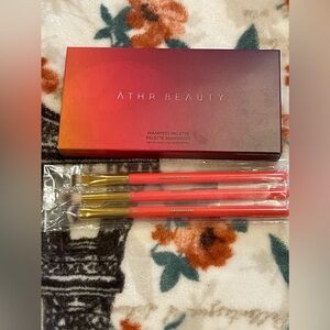 ATHR Beauty Manifest Palette with 3 eyeshadow brush set